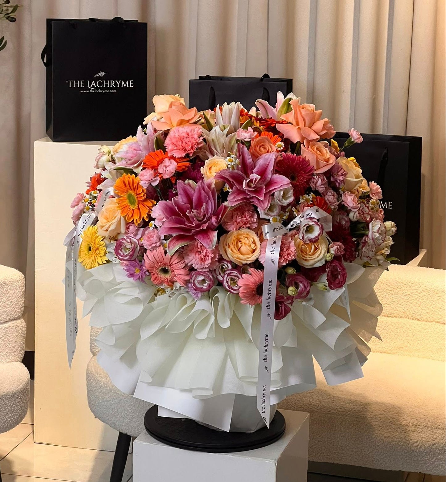 Éclat de Thumbelina | K-Style Fresh Blooms | Le Fleur in Luxurious