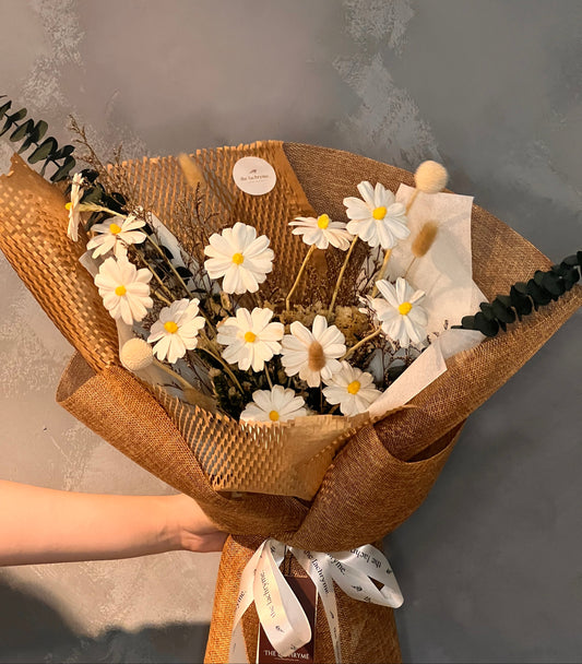 Daisies | Preserved Blooms | Deluxe