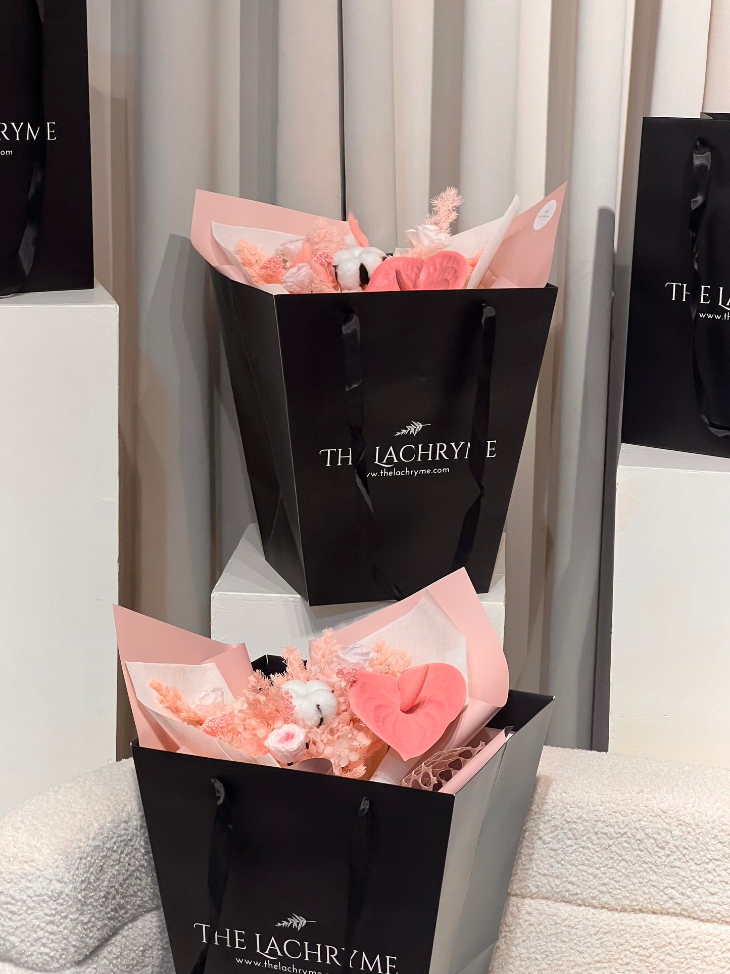 Isabeau | Preserved Blooms | Petite