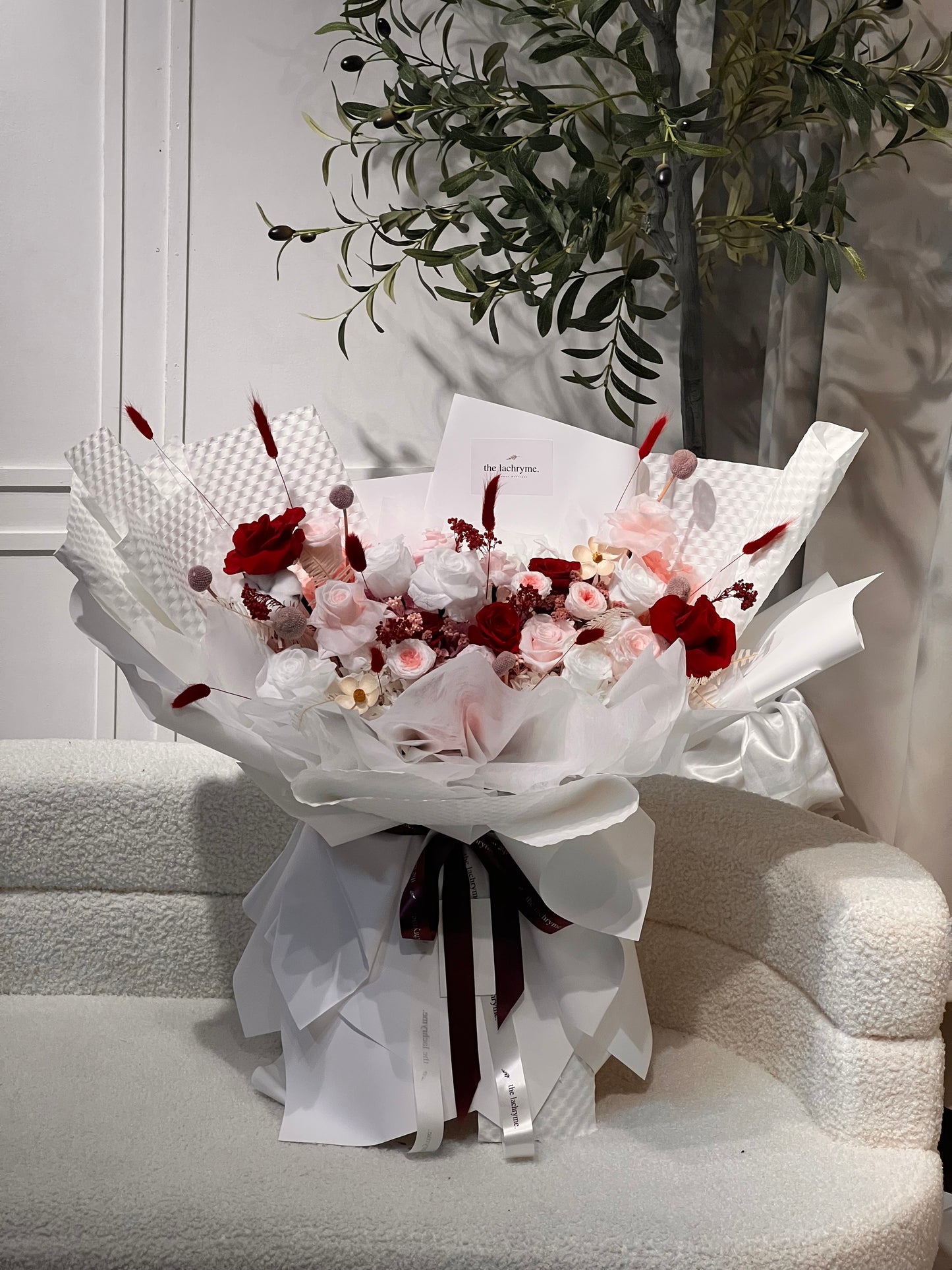 Lumière Douce | Preserved Blooms | Luxurious