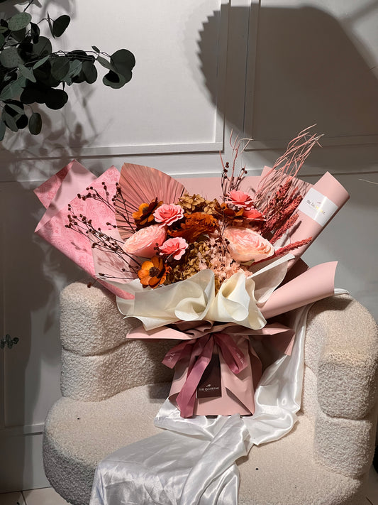 Maria | Dried Blooms | Deluxe