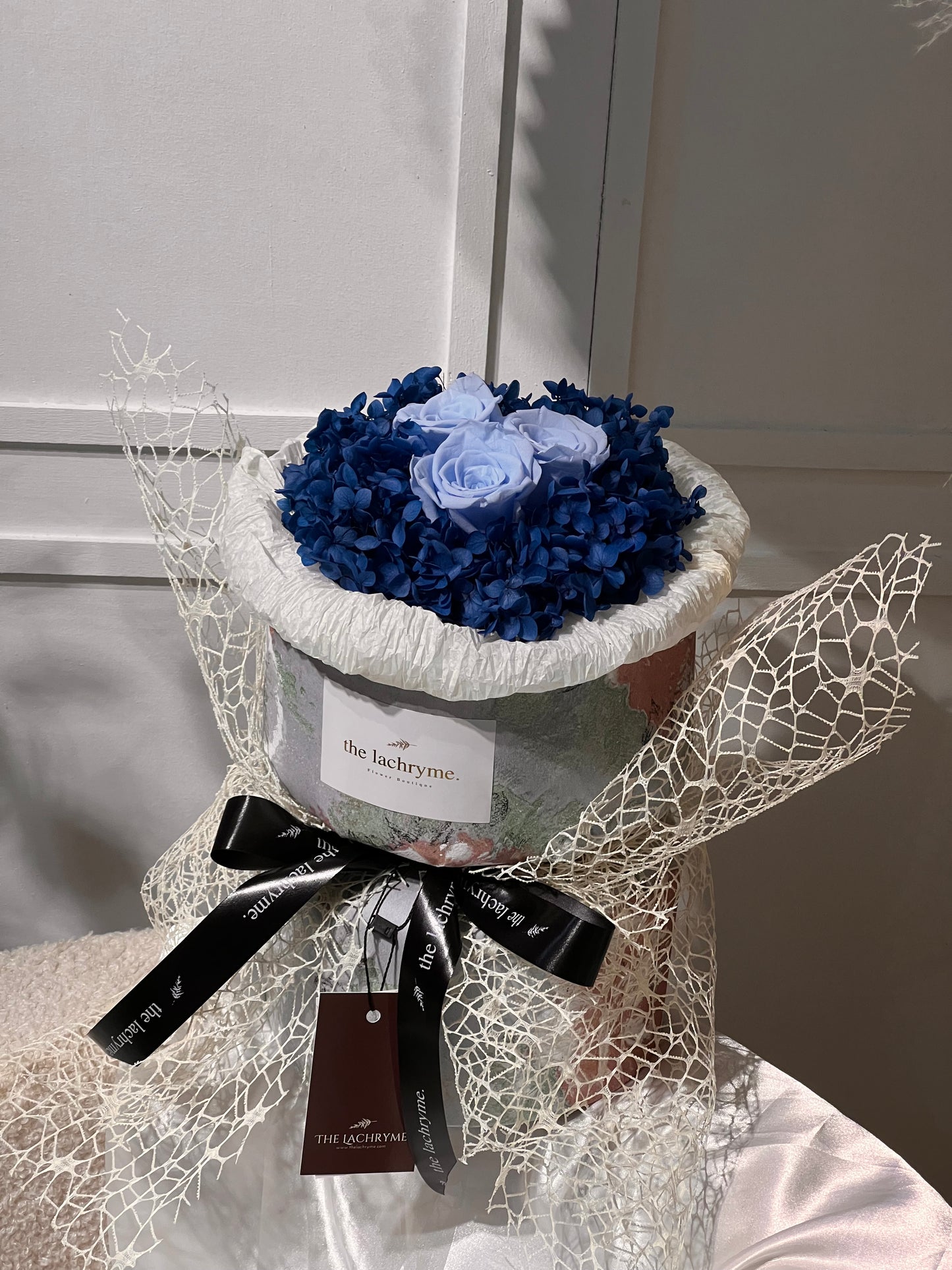 Gyros in Blue | Preserved Roses | Round Blooms in Petite