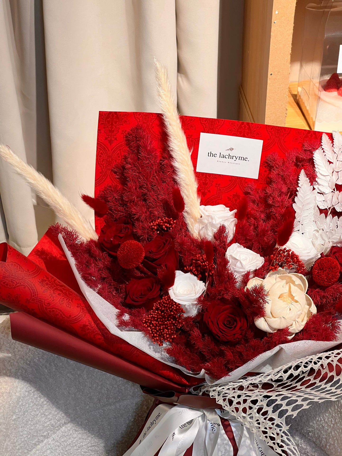 Lavinia | Preserved Blooms | Deluxe
