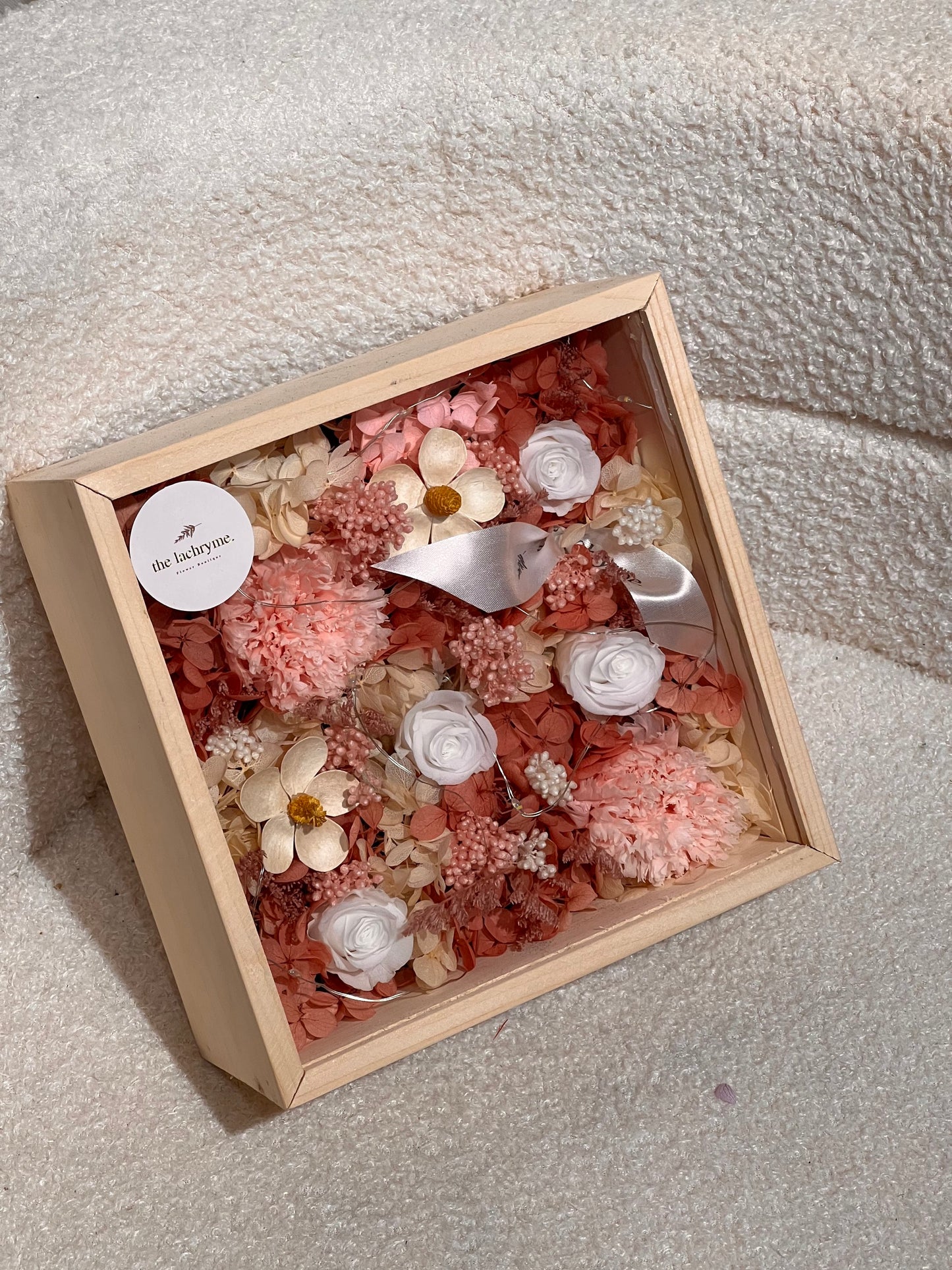 Wild Carnation | Boxed Blooms | Grande