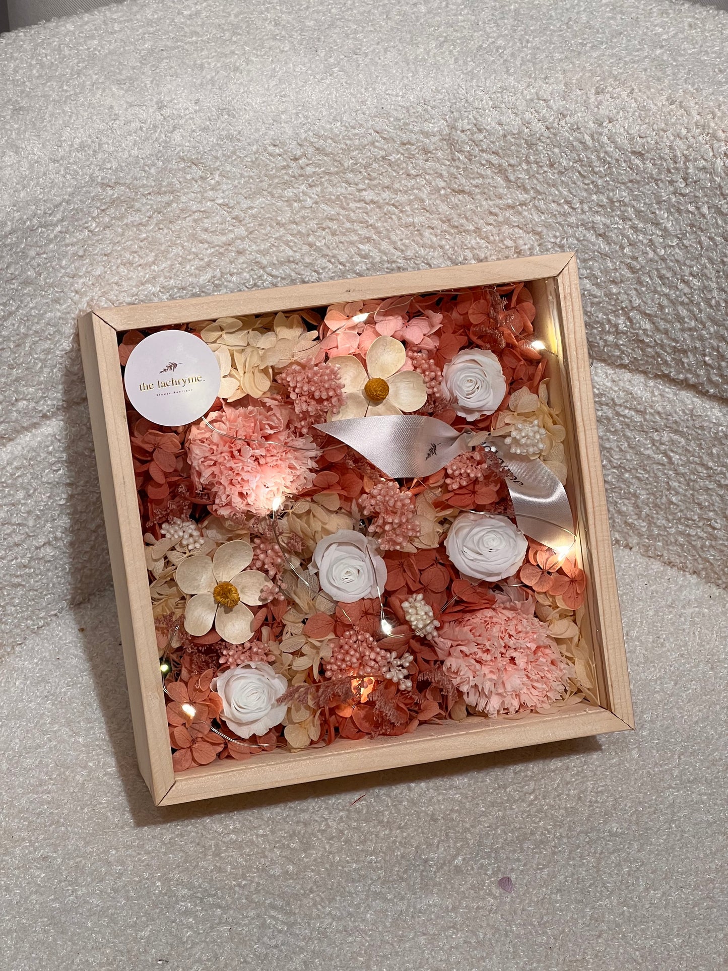 Wild Carnation | Boxed Blooms | Grande