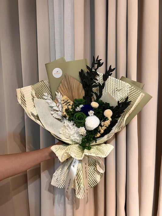 Emily | Preserved Blooms | Grand