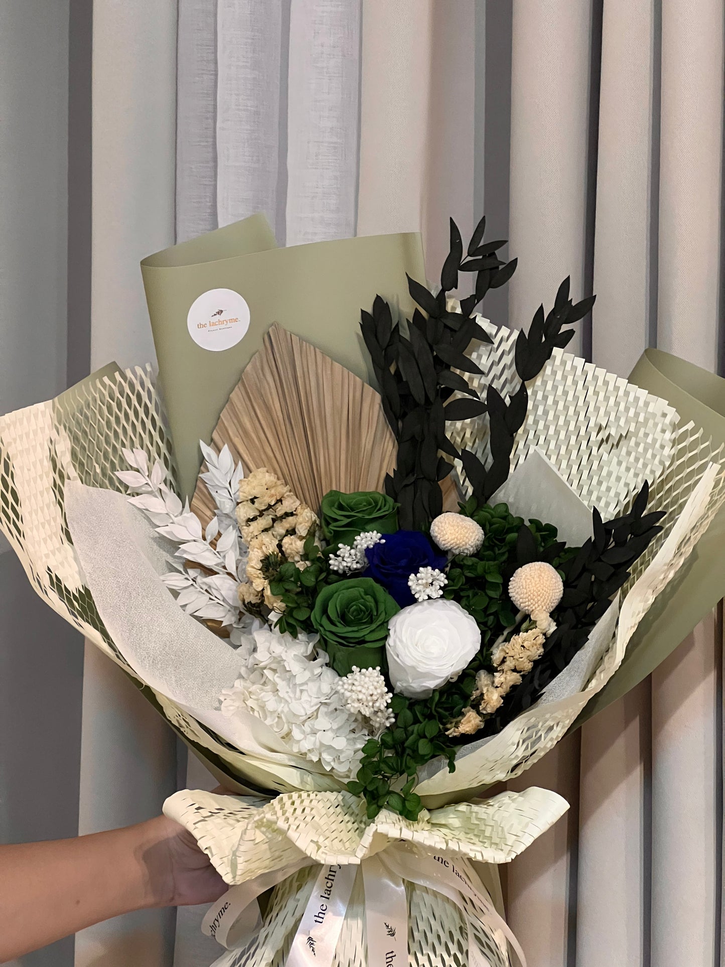 Emily | Preserved Blooms | Grand