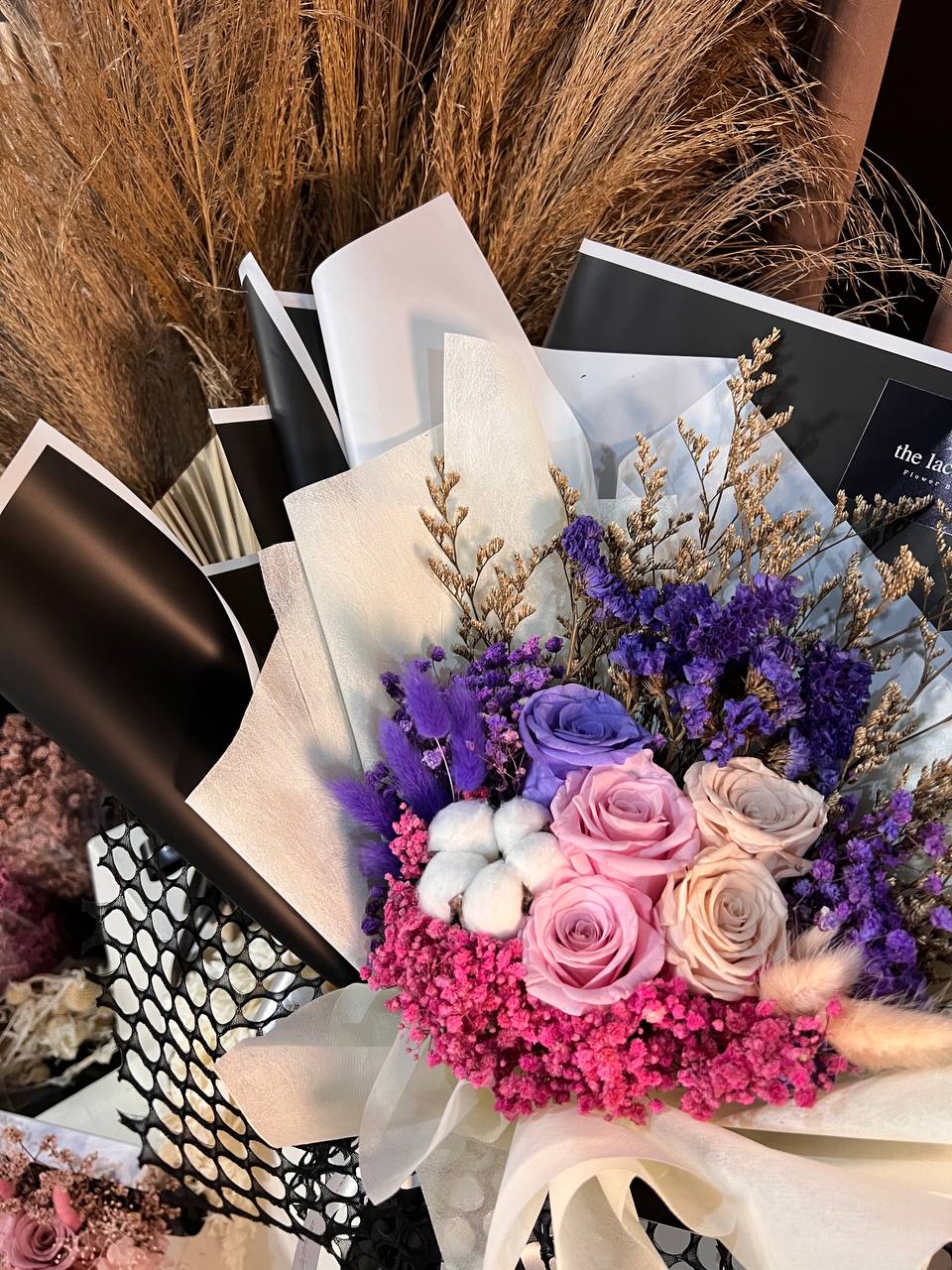 Ariana | Preserved Blooms | Deluxe